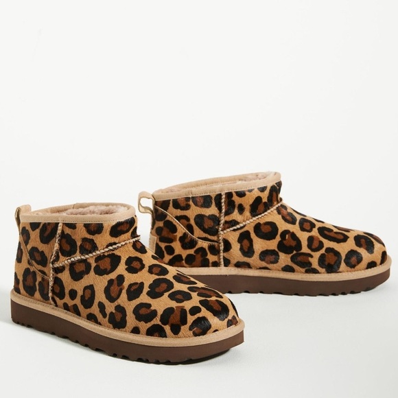 UGG Shoes - NWT! UGG Mini Boots!